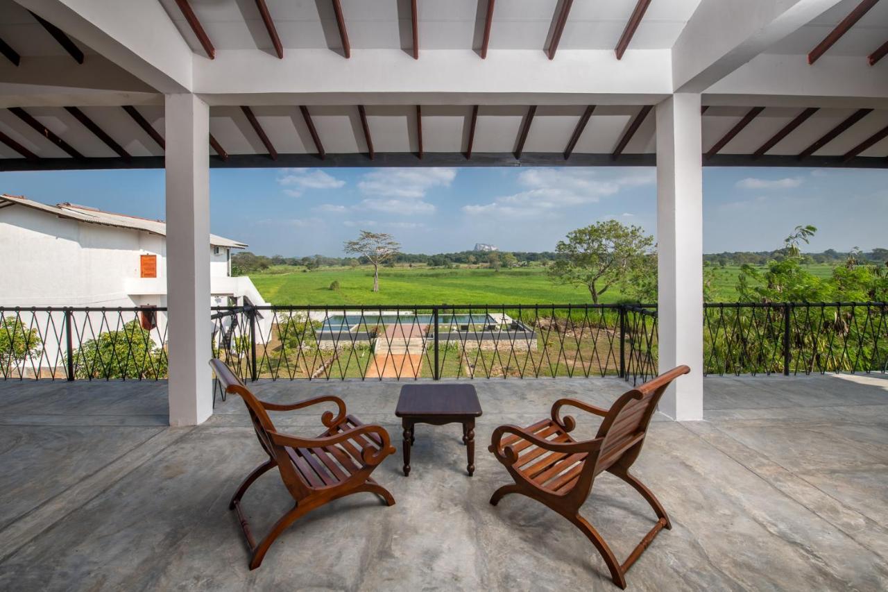 Ceylon Breeze Sigiriya Otel Dış mekan fotoğraf