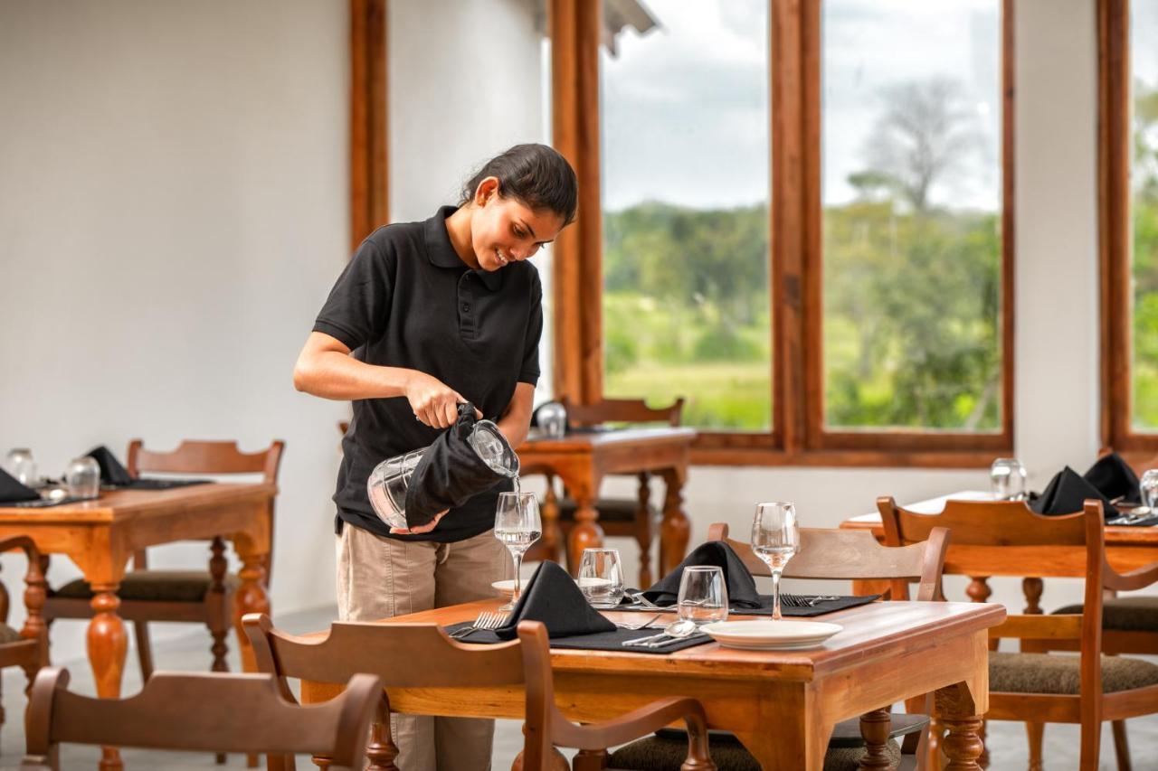 Ceylon Breeze Sigiriya Otel Dış mekan fotoğraf
