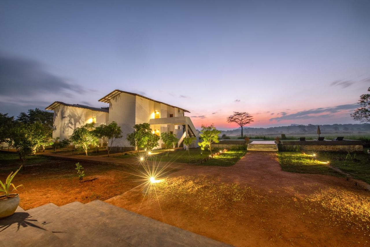 Ceylon Breeze Sigiriya Otel Dış mekan fotoğraf