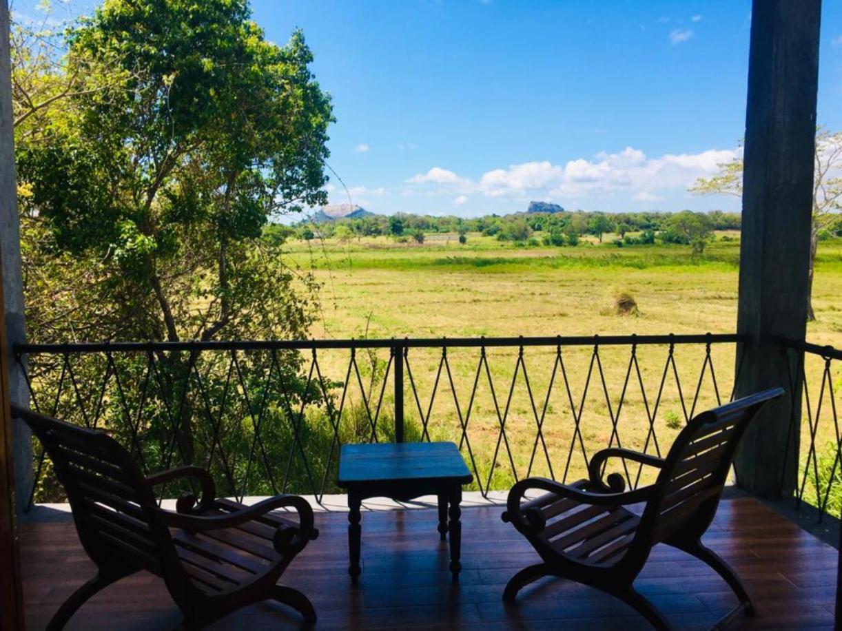 Ceylon Breeze Sigiriya Otel Dış mekan fotoğraf