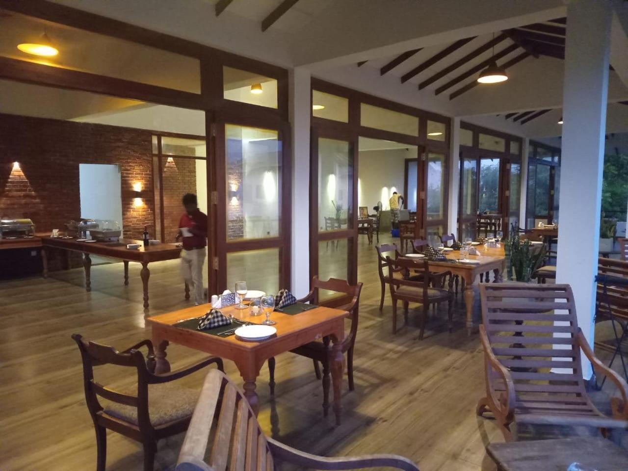 Ceylon Breeze Sigiriya Otel Dış mekan fotoğraf